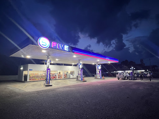 FIVE Petrol Raub